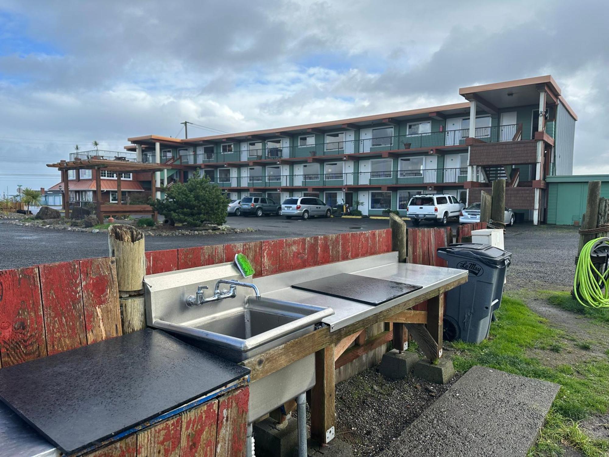 Westport Inn Exterior photo