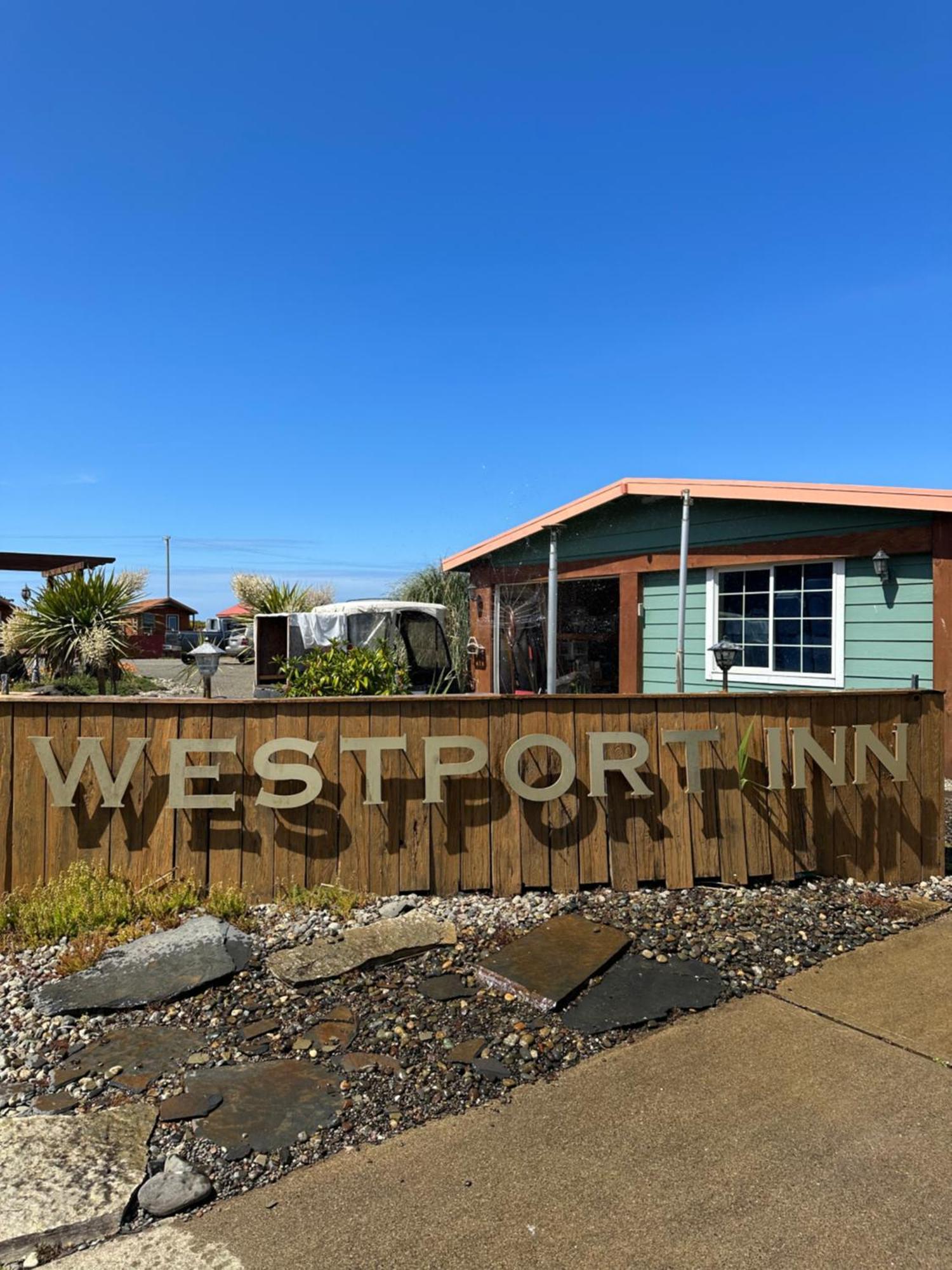 Westport Inn Exterior photo