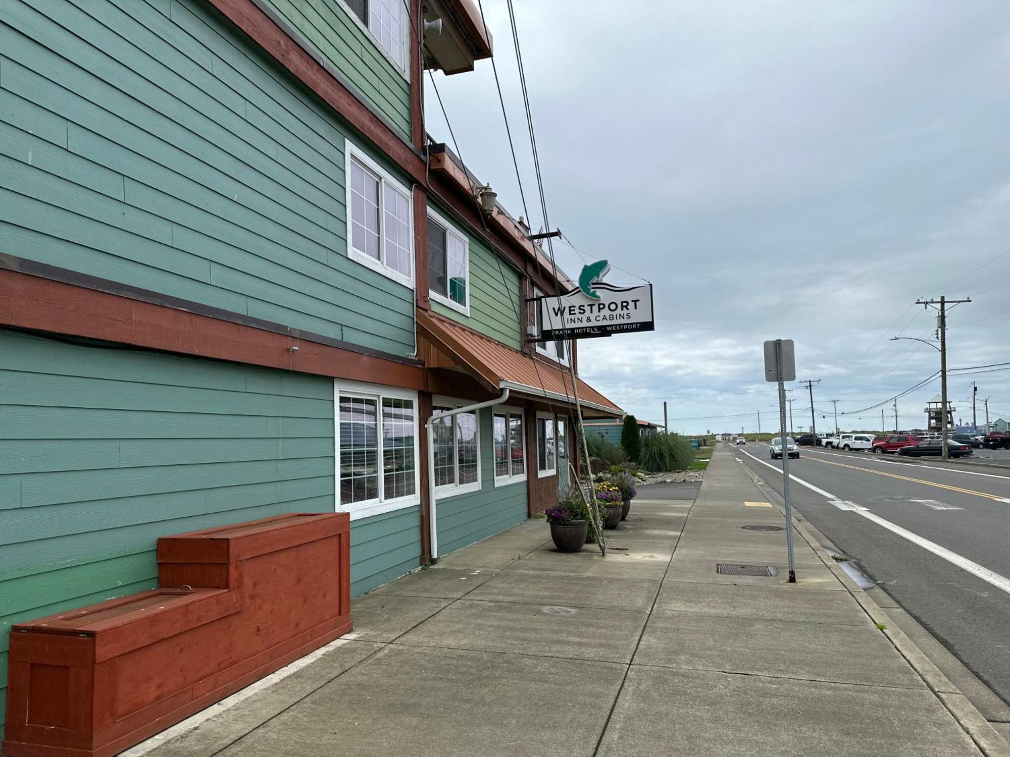 Westport Inn Exterior photo