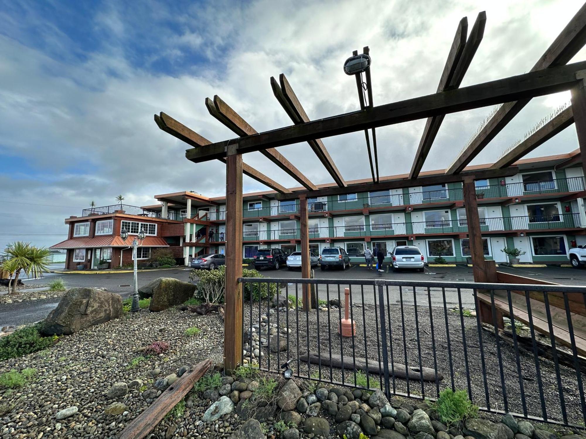 Westport Inn Exterior photo