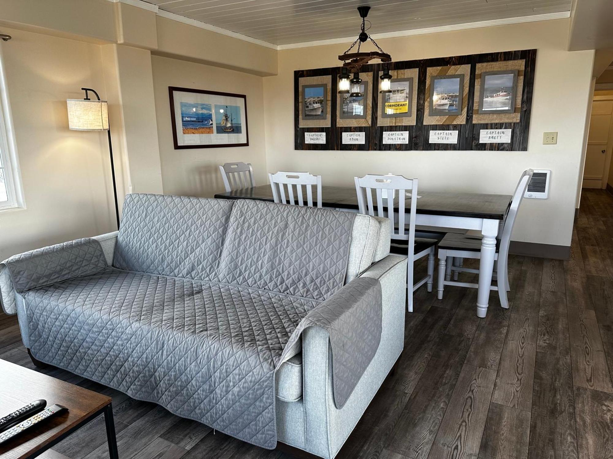Westport Inn Room photo