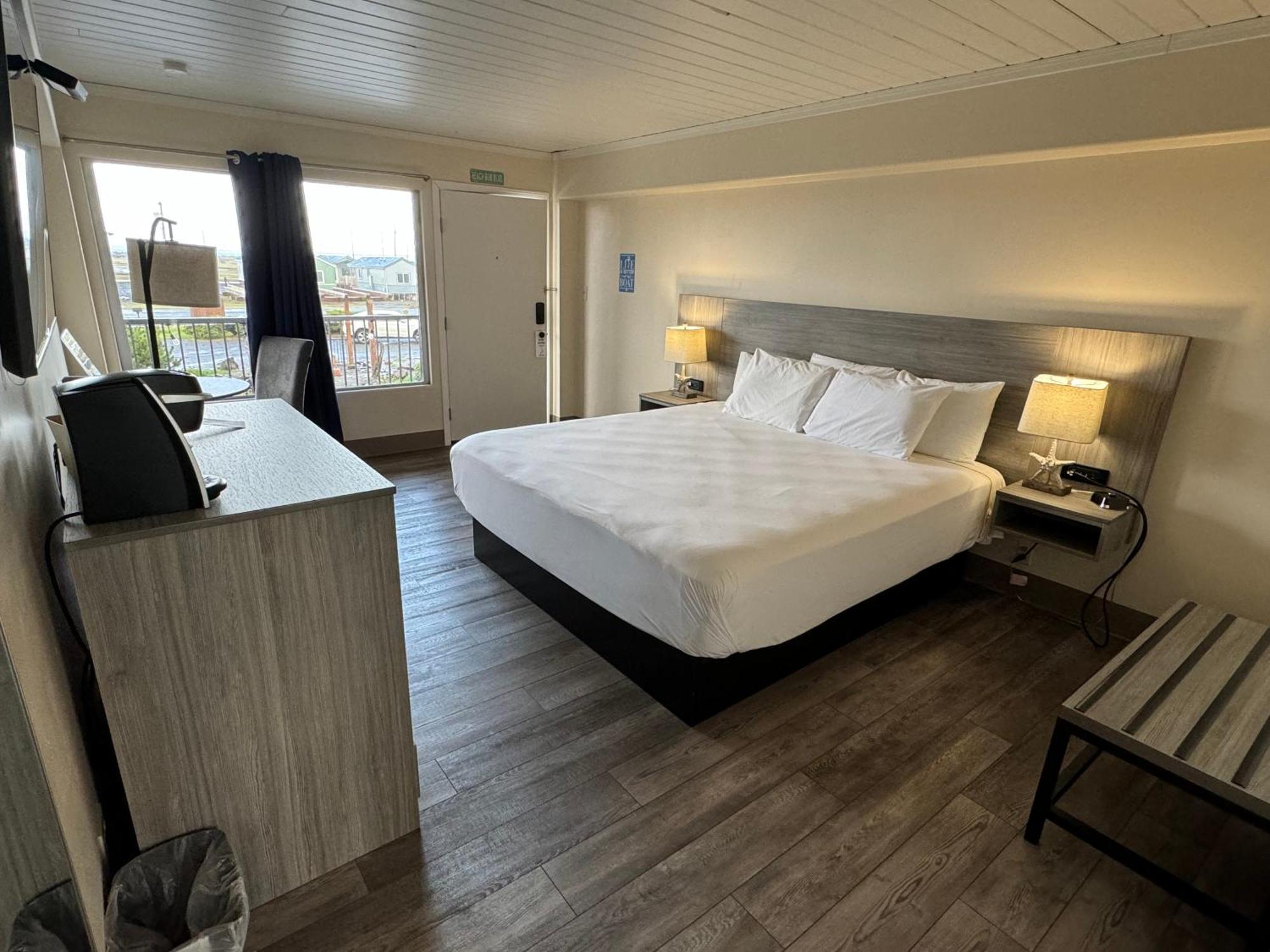 Westport Inn Room photo